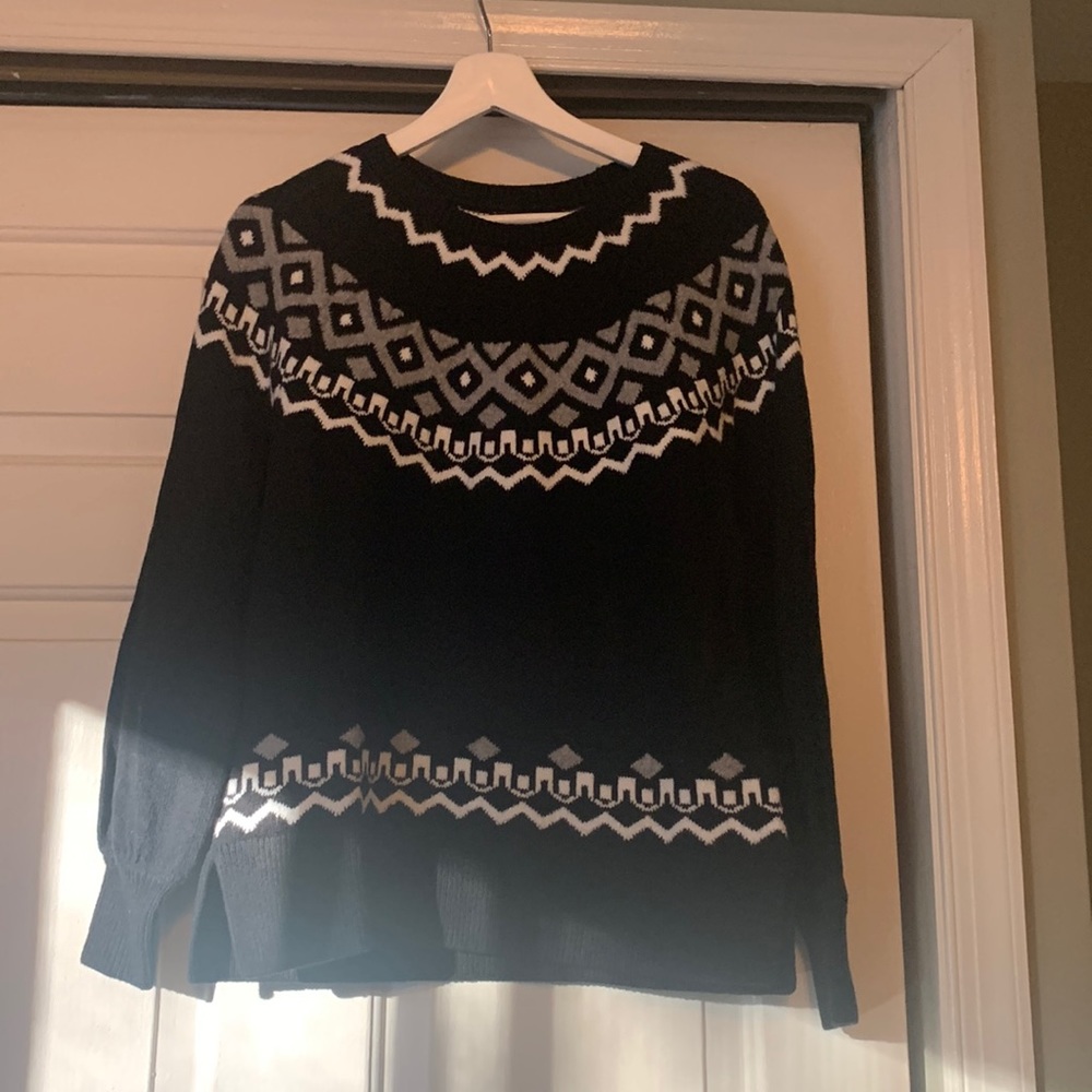 Cozy patterned LOFT sweater